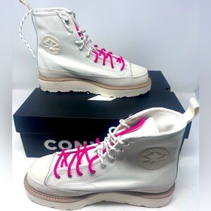 NIB! Converse Unisex Chuck Taylor All Star High Top Sneaker Boots White 8.5/10